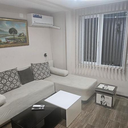 Къща За Гости Теяна Trjavna Kültér fotó