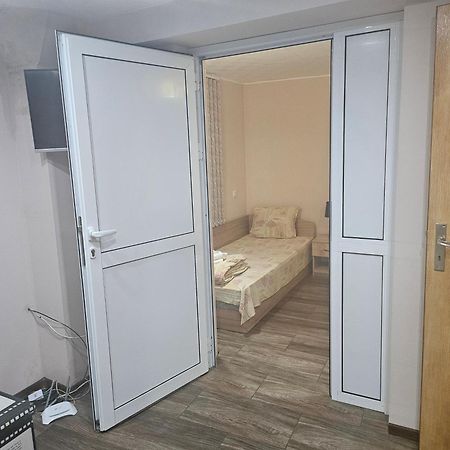 Къща За Гости Теяна Trjavna Kültér fotó
